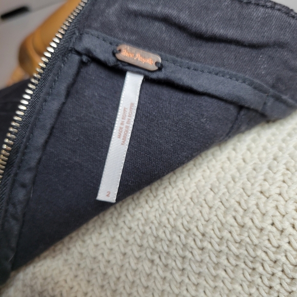 Free People Distressed Pencil Mini Denim Skirt Size 2 - Picture 6 of 7